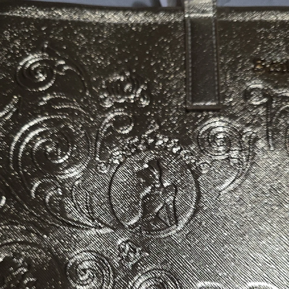 Bath & Body Works Gold Embossed‎ Tote